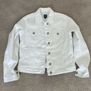 Gap white stretch denim jacket